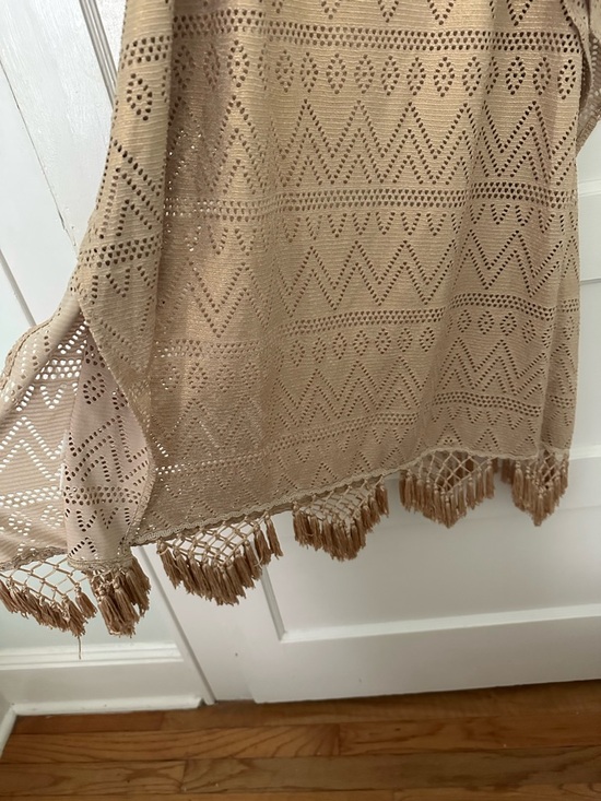 Lilly Pulitzer Jerrica Gold Foil Crochet Fringe Tunic (Kaftan) Great Condition! - Picture 7 of 10